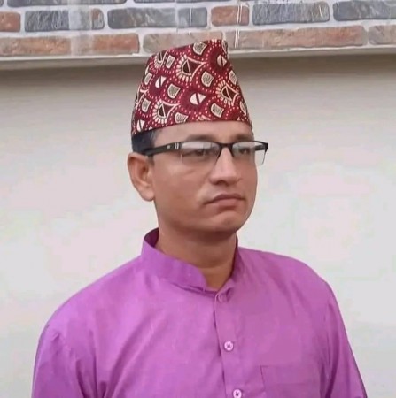 एमाले बैतडीका उपाध्यक्ष बमले जन्मदिनको अवसरमा पहिरो पीडितलाई सहयोग गरे 